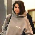 Selena Gomez Wears Sweats And Slippers To The Movies